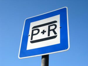 Koniec z autem w Krakowie? W Skawinie ruszył nowy Park&Ride